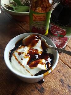 Pomegranate Sour Sauce